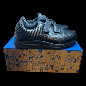 Size 10 EXTRA WIDE - BROOKS Addiction Walker V-Strap 2 MEN'S  110320 4E072 Black